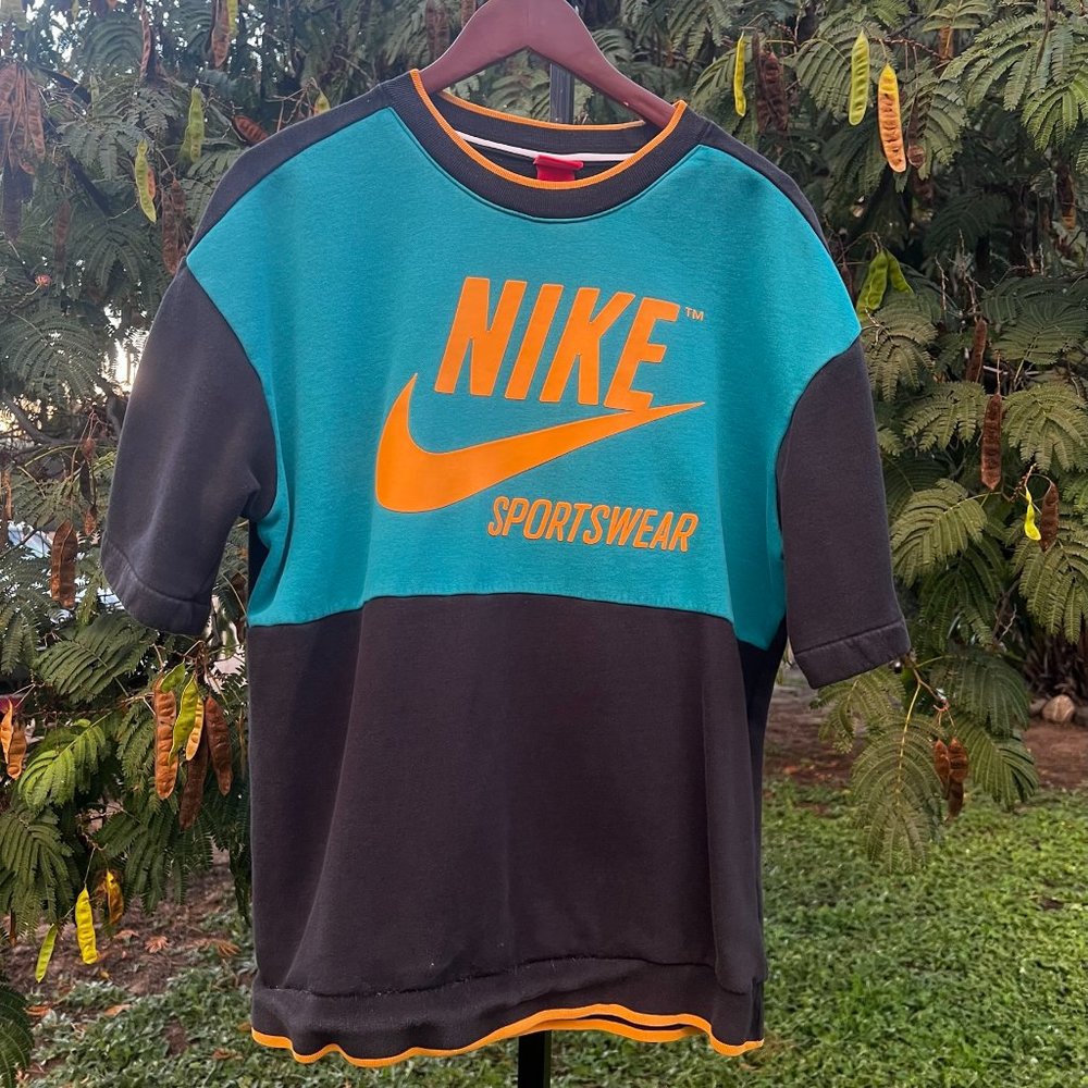 Nike Short Sleeve Crew Neck